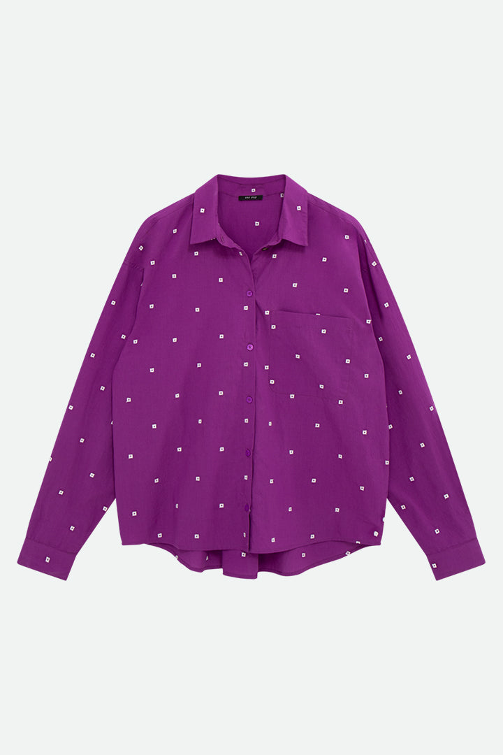 CELESTE - Chemise violet broderies petits carrés écrus