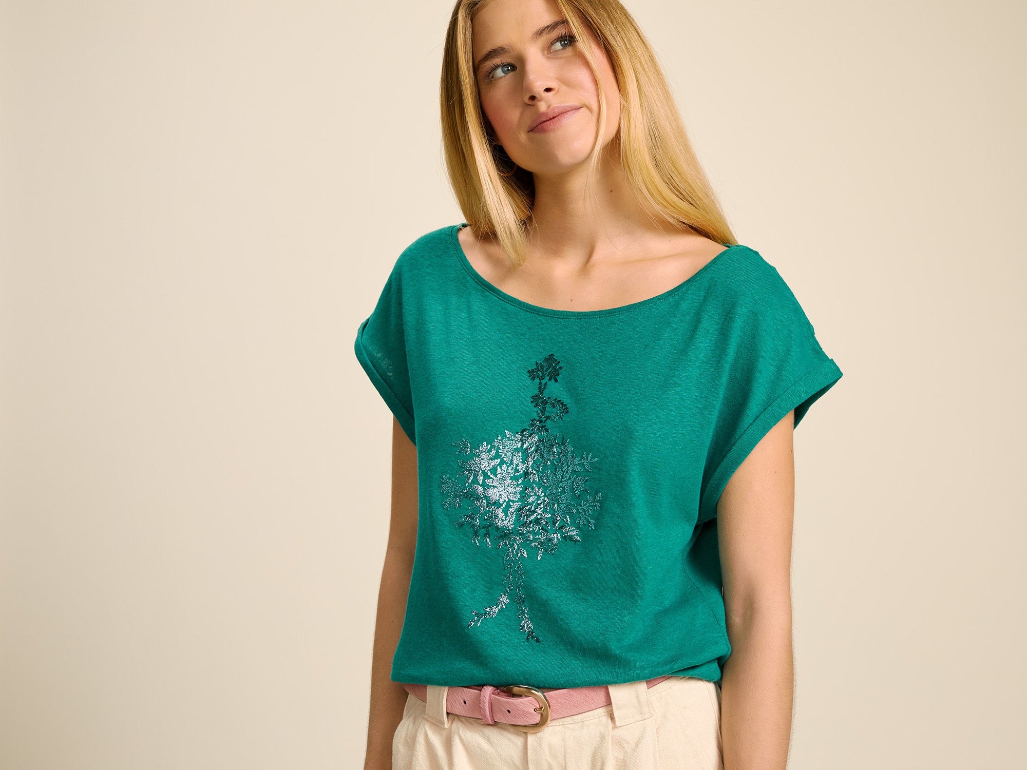 MANIA - T-shirt émeraude avec sérigraphie danseuse métallisée