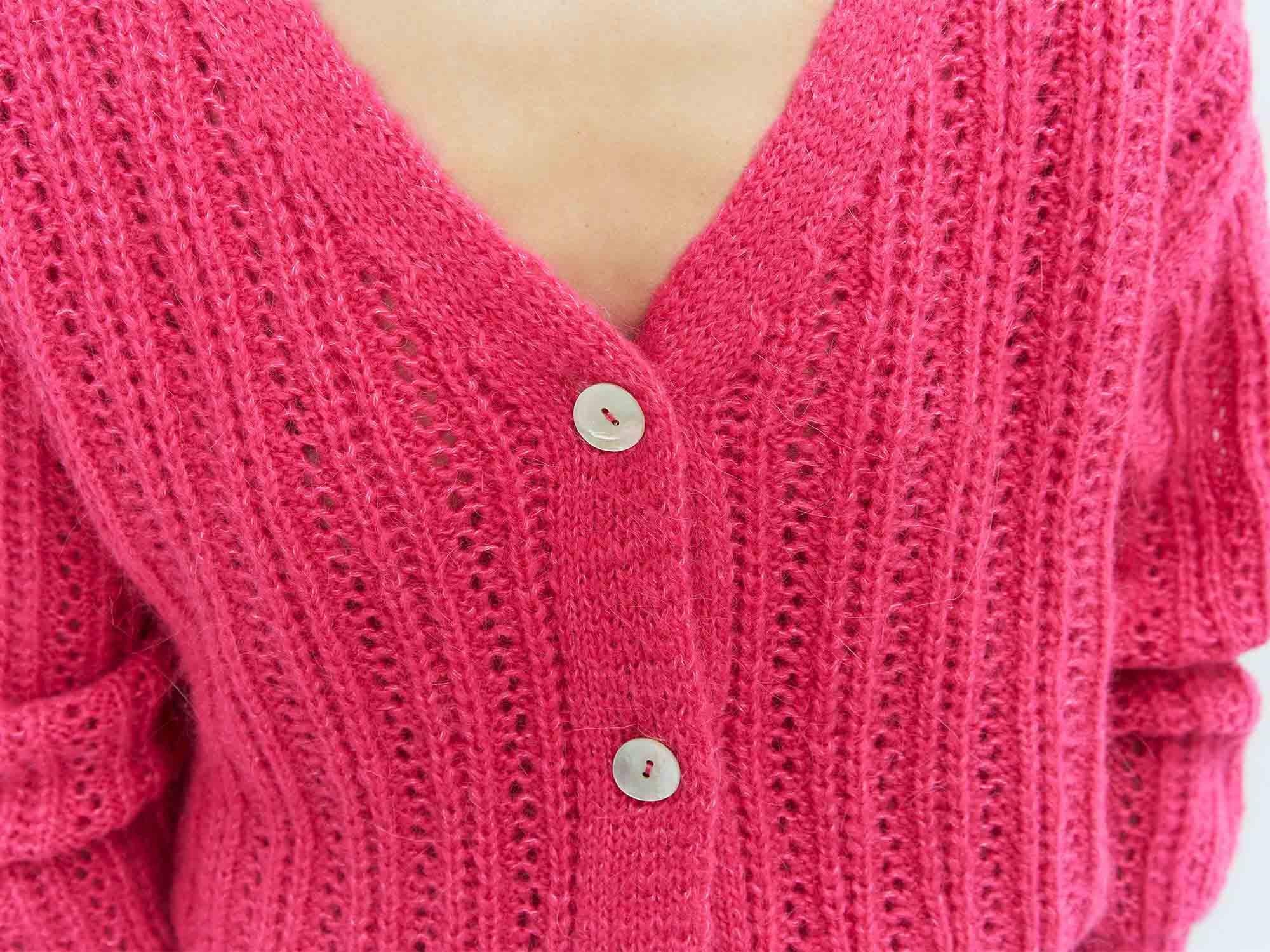 THEORY - Cardigan rose fuchsia en tricot fantaisie