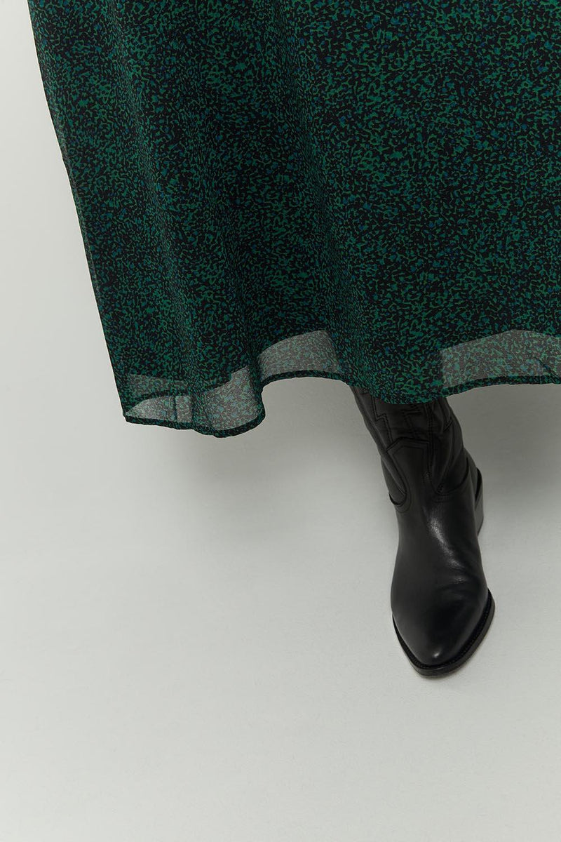 JOSEFA - Jupe longue noire à imprimé pointilliste vert en polyester recyclé