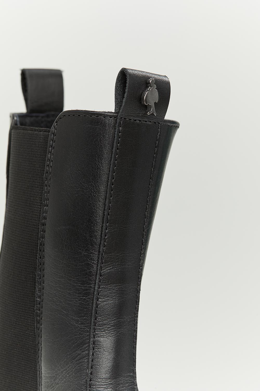 O.MAYA - Chelsea boots noirs en cuir à semelle crantée