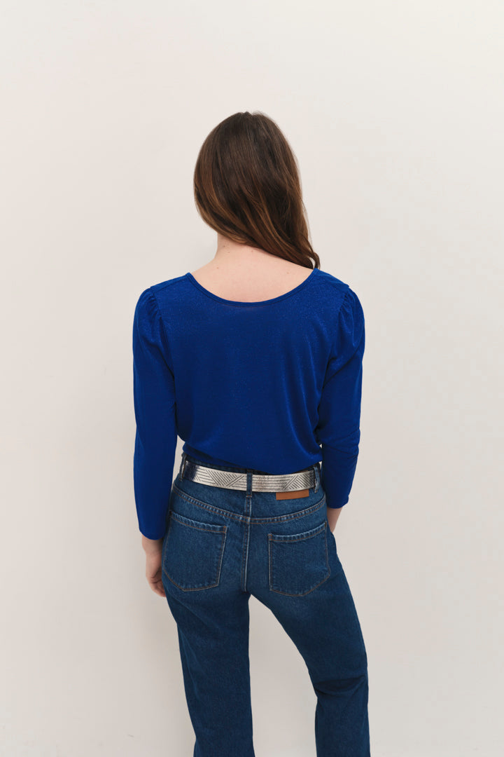 MEIJI - T-shirt saphir blue pailleté décor boutons dos