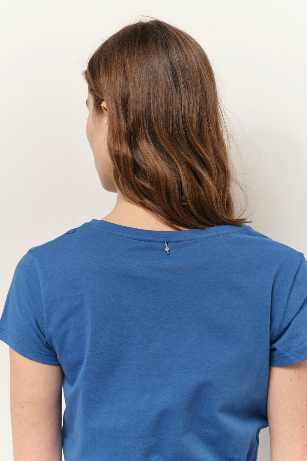 MICA - T-shirt santorin blue coton bio message motif léopard métallisé