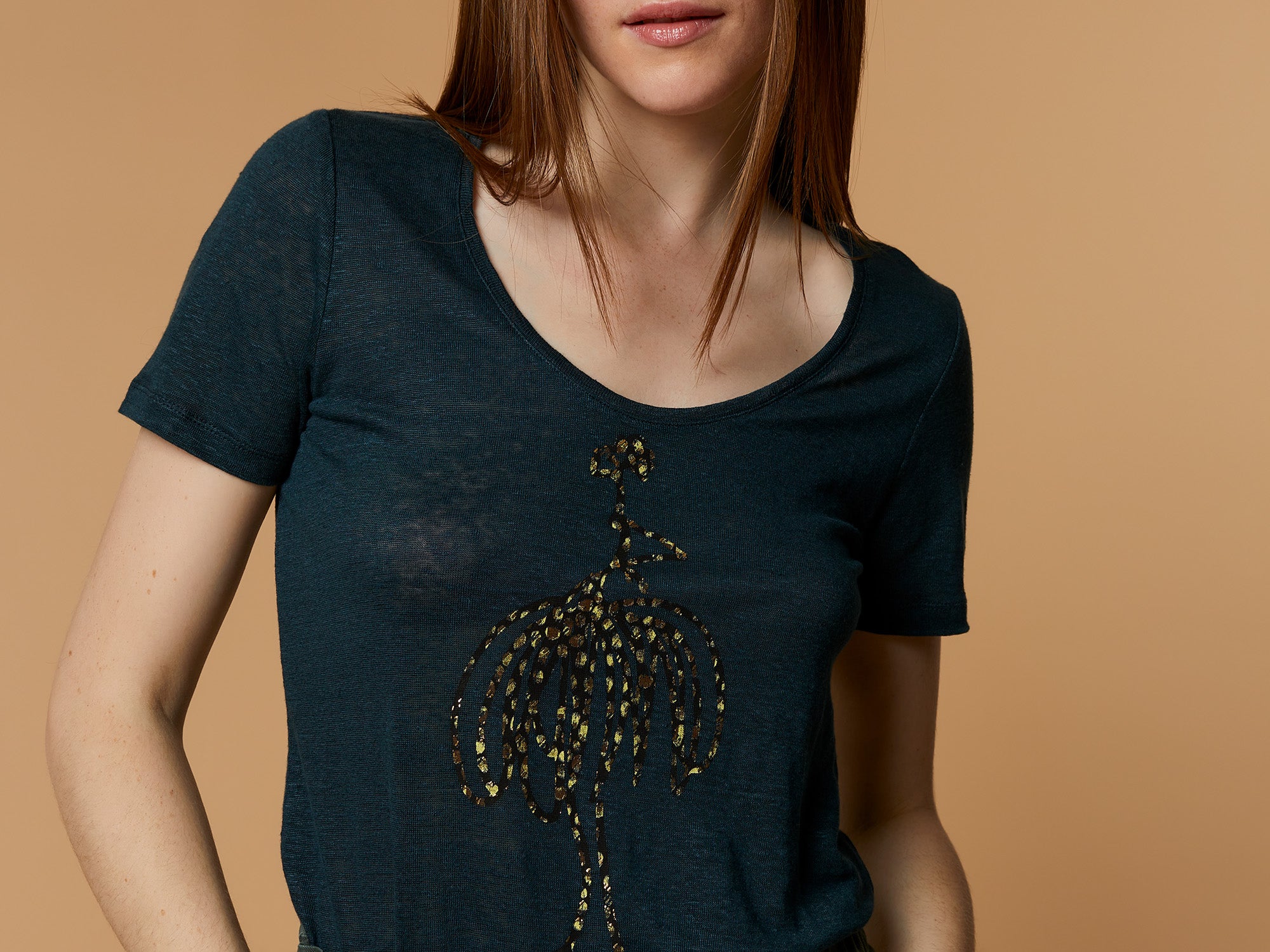 MARTA - T-shirt cèdre maille de lin sérigraphie danseuse