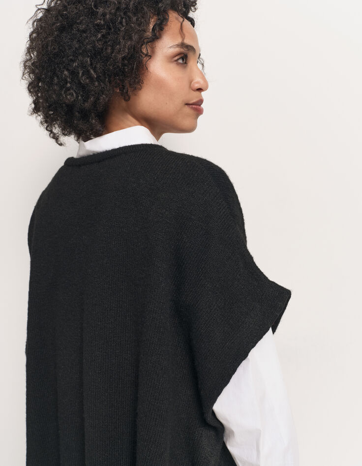 ADA - Poncho noir tricot boutons côtés-5 ADA - Poncho noir tricot boutons côtés-5