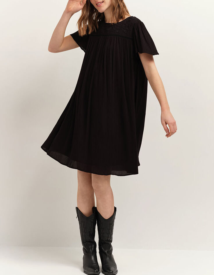 REVIA - Robe noire en cr&ecirc;pe broderies ton sur ton-1