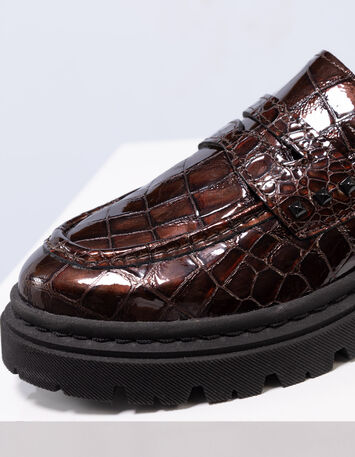O.MAYA - Mocassins marron cuir verni embossé croco-2