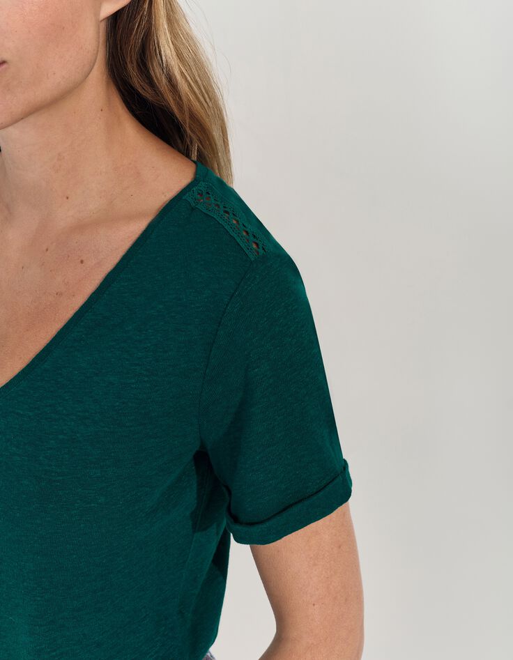 MARINGA - T-shirt vert d&eacute;tails dentelle -4