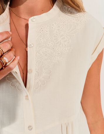 RONDONIA - Robe blanche avec broderies plac&eacute;es -7